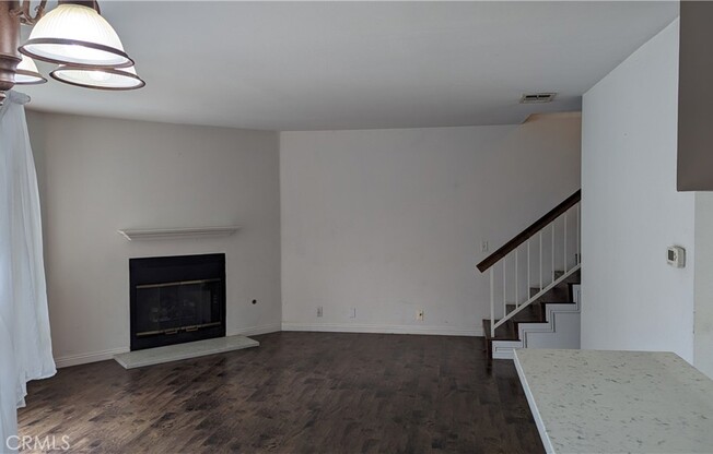 26115 FRAMPTON AVE