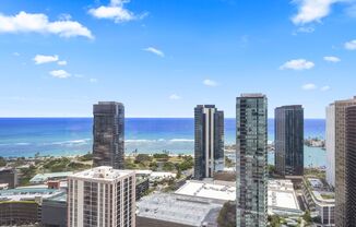2 beds, 2 baths, $4,400, Unit # 4403