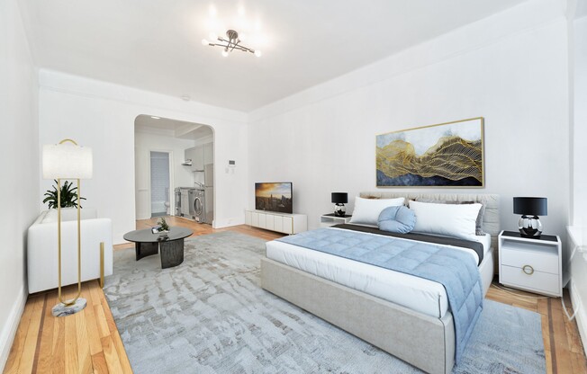 338 E 53 ST