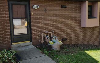 One bedroom apartment in an OVER 55 COMMUNITY