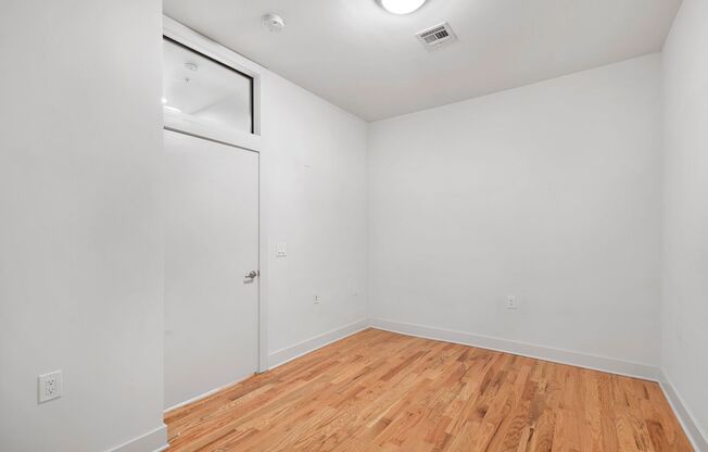 2 beds, 2 baths, 820 sqft, $4,095, Unit 6J