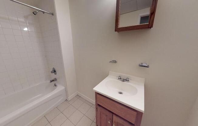 Studio, 1 bath, 284 sqft, $815, Unit B-J