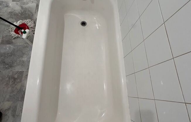 2 beds, 2 baths, 926 sqft, $1,150, Unit 415-231