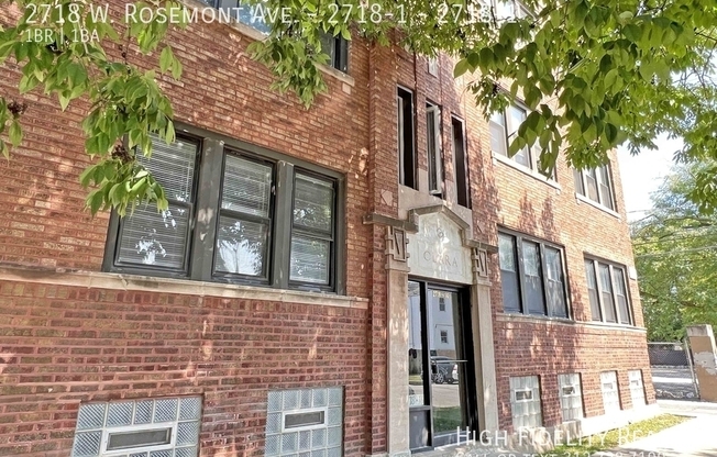2718 W ROSEMONT AVE