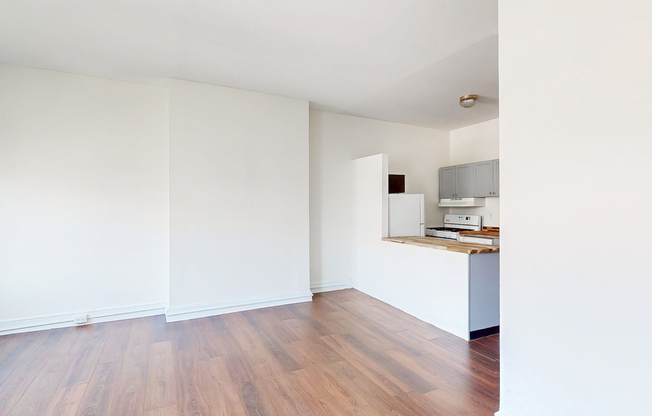 929 N CALVERT