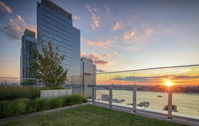 2 beds, 2 baths, $7,953, Unit 2807