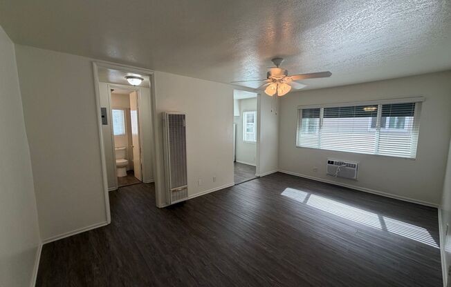 Studio, 1 bath, 426 sqft, $2,010, Unit 52549