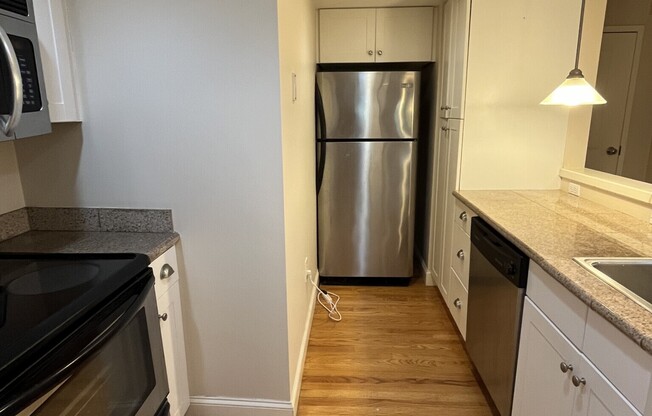 319 Saint Paul St # 5
