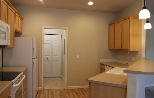 2 beds, 2 baths, $1,775