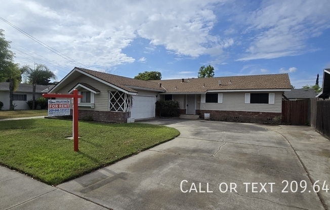 1704 CRESTVIEW DR