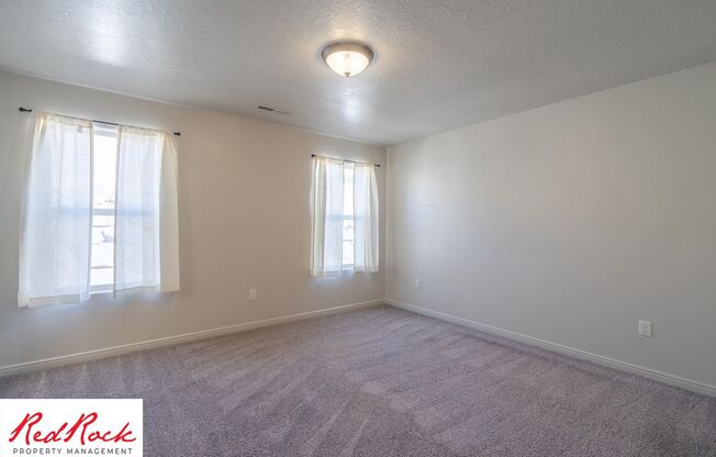 3 beds, 2.5 baths, $1,595, Unit # 21