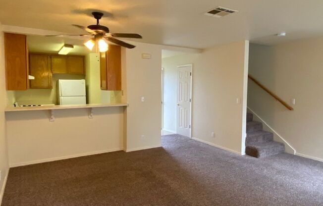 2 beds, 1.5 baths, 1,008 sqft, $1,400