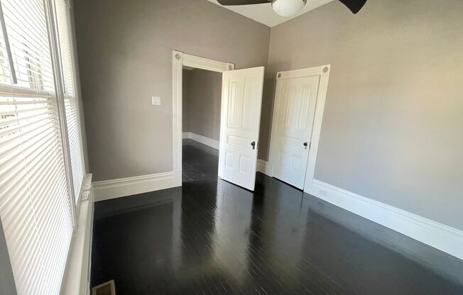 2 beds, 1 bath, $3,250