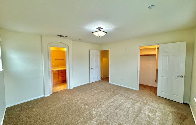 3 beds, 3.5 baths, $3,395, Unit UNIT 96