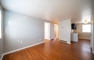 2 beds, 1 bath, $1,395, Unit 474 D