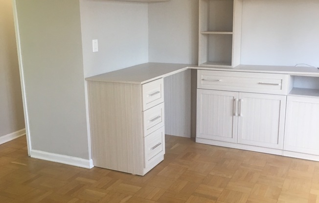 Studio, 1 bath, 518 sqft, $3,800, Unit 21LW