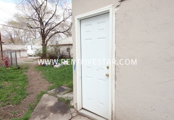823 S 4 AVE