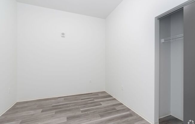 1 bed, 1 bath, 435 sqft, $1,350