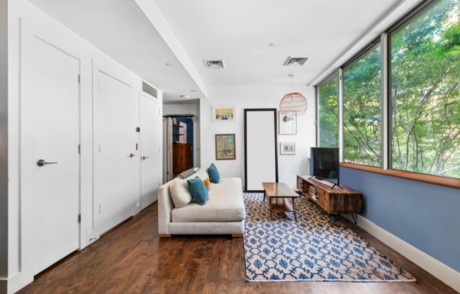 24 DUNHAM PL