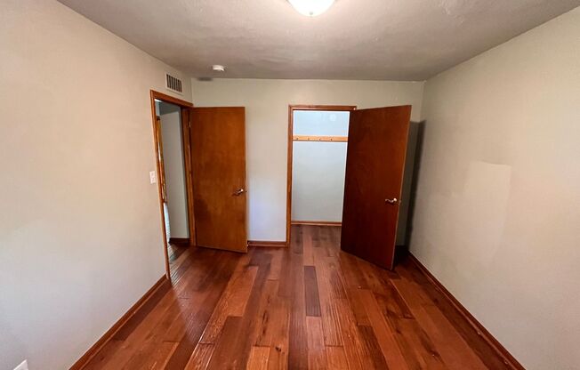 3 beds, 1 bath, $2,850