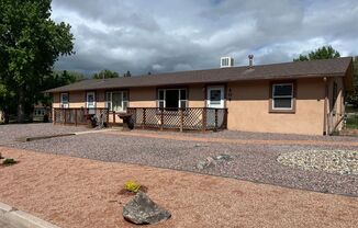 402 404 N 18 18 ST