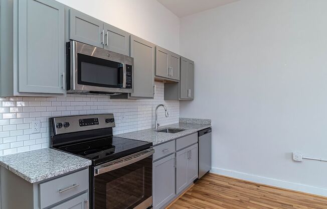 1 bed, 1 bath, 653 sqft, $1,475, Unit Unit 204