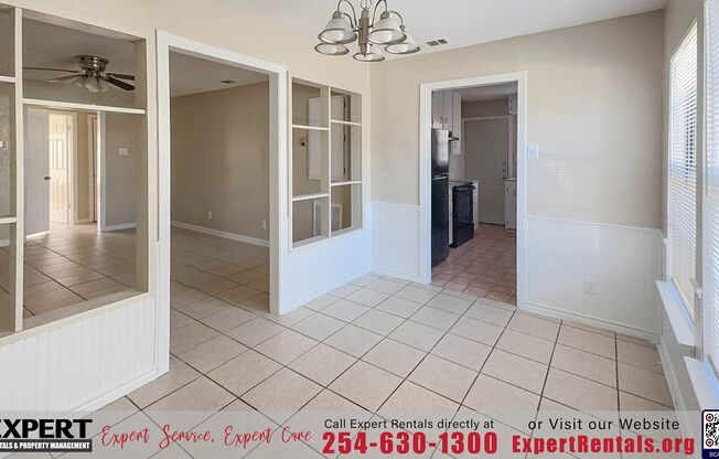 3 beds, 1 bath, 1,050 sqft, $995, Unit 907 Wells St