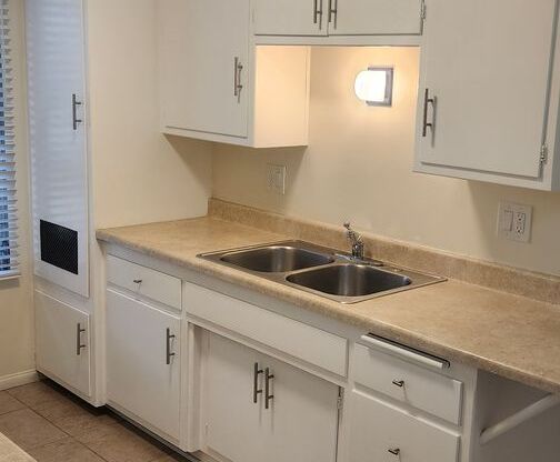 1 bed, 1 bath, $2,395, Unit Unit 10