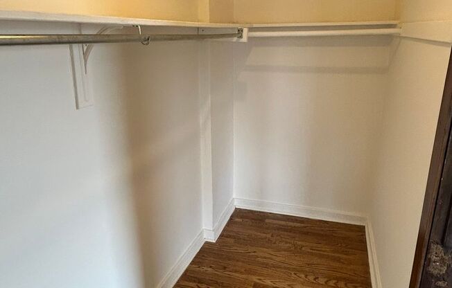 Studio, 1 bath, 320 sqft, $1,425, Unit 225-315