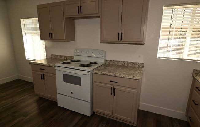 3 beds, 1 bath, $1,200