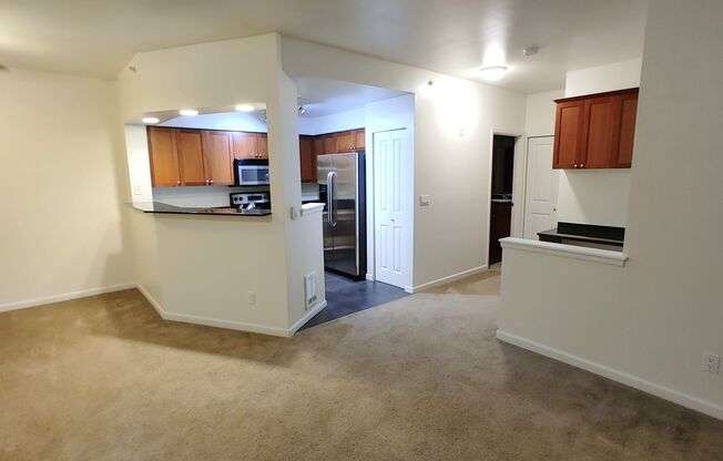 Fantastic 1 bed 1 bath condo in convenient Bothell location!