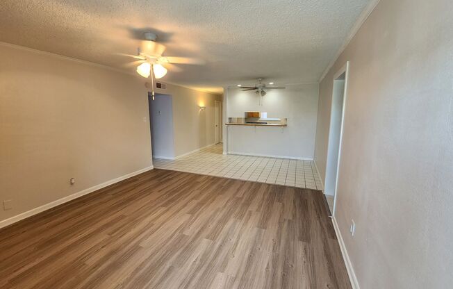 2 beds, 1 bath, 992 sqft, $1,435, Unit ABB-2-132