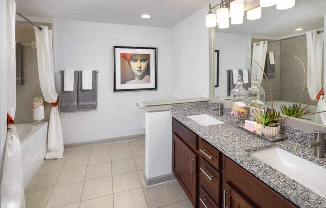 Glenhaven at Star Ranch - Near Meadow Lake Park Hutto, TX - bathroom