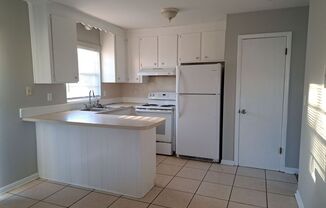 3 beds, 2 baths, $1,375