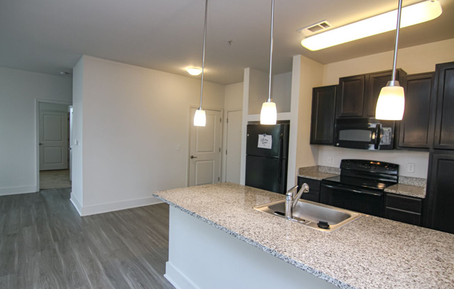 2 beds, 2 baths, 1,103 sqft, $1,675