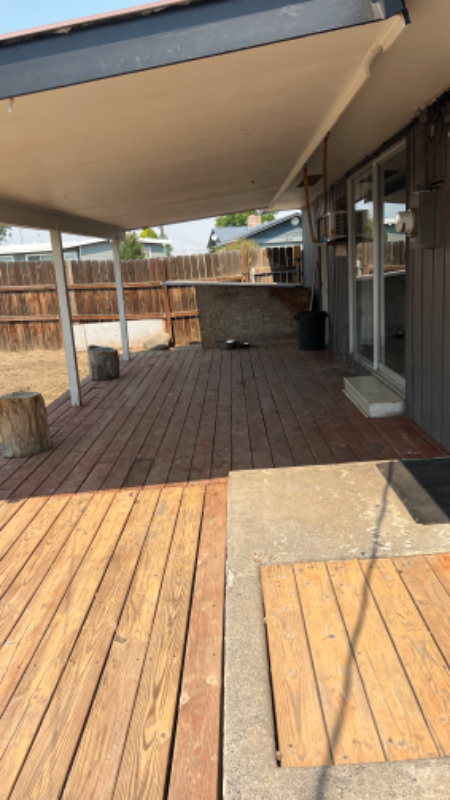 816 EVELYN DR