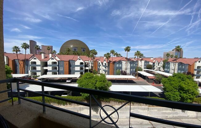 Beautiful, partially furnished 1 bedroom with a view of the Sphere!