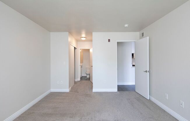 2 beds, 2 baths, 965 sqft, $2,595, Unit 133