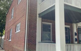 2 beds, 1 bath, 750 sqft, $1,695