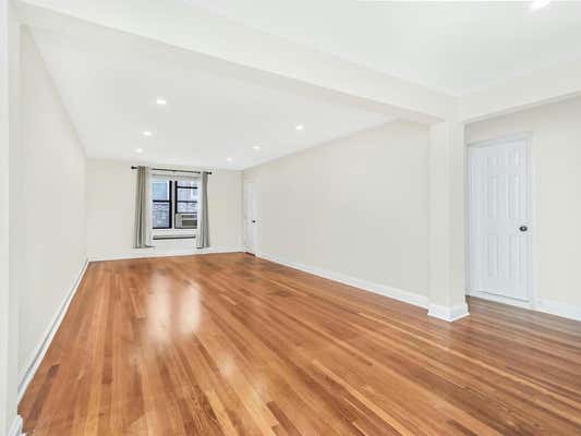 3 beds, 2 baths, 1,100 sqft, $3,500, Unit 4C