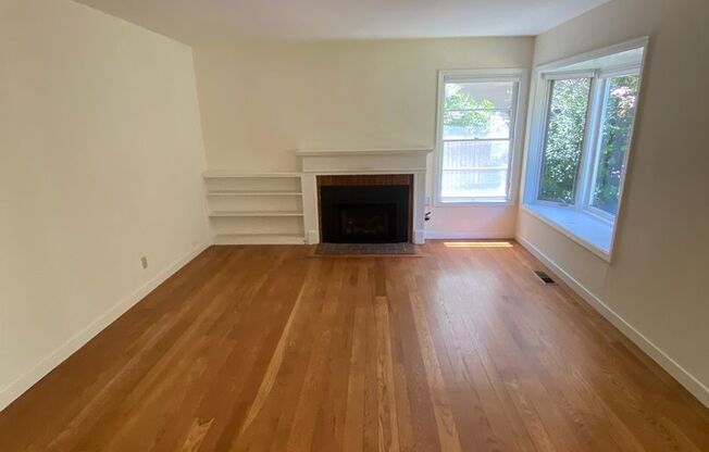 Charming Menlo Park Home with Private Backyard & Beautiful Oak Tree