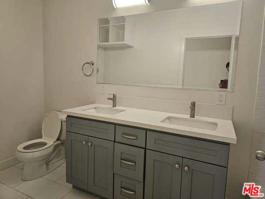 2 beds, 1 bath, 4,644 sqft, $2,695