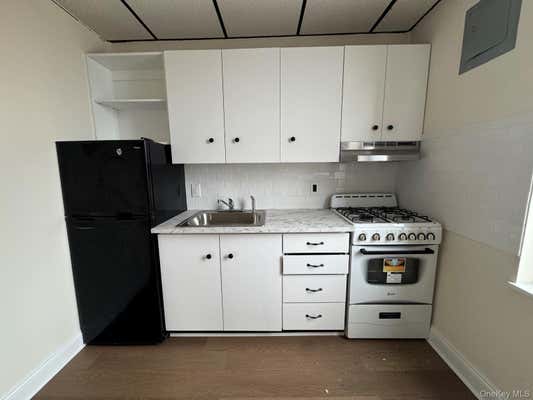 247 77 JERICHO TPKE