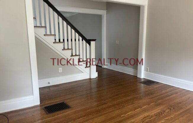 3 beds, 1 bath, $1,650, Unit 45