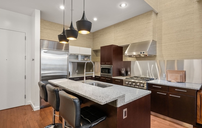 2 beds, 2.5 baths, 1,525 sqft, $6,500, Unit PH-7C