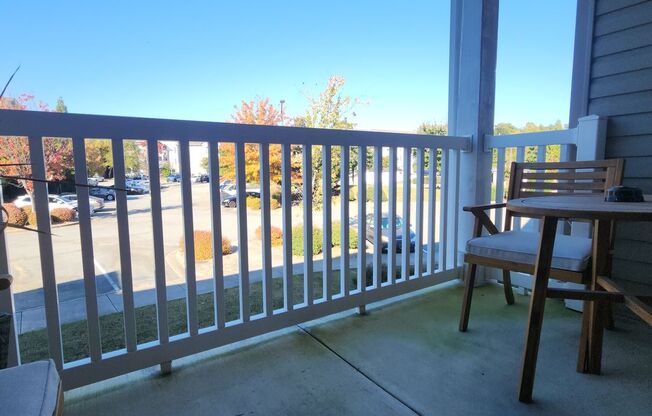 2 beds, 2 baths, $1,650, Unit Unit 207