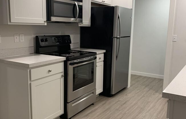 2B, 1BA unit in fourplex with Garage in Auburn's Christopher neighborhood, $1,879/month