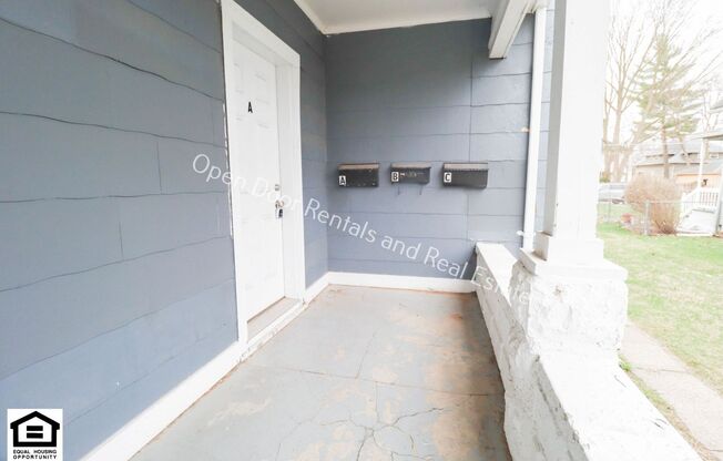 1030 Columbia Triplex