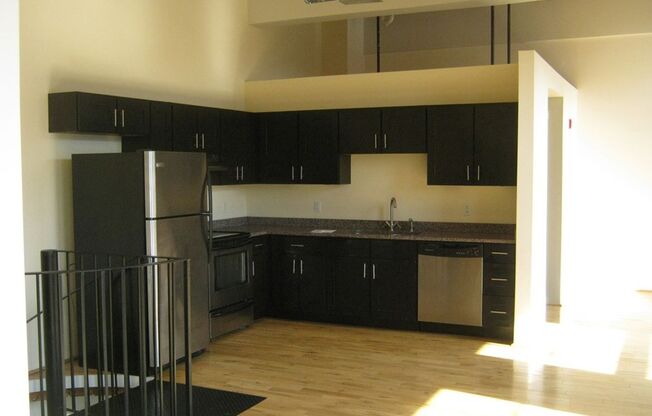 Studio, 1 bath, 1,287 sqft, $2,274, Unit 132