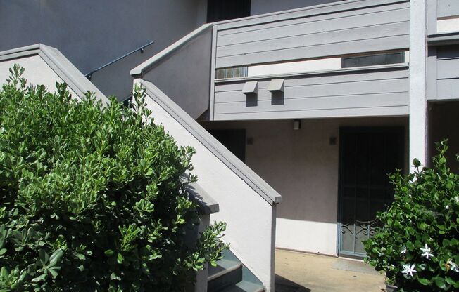 Linda Vista 2nd floor Studio w/Balcony